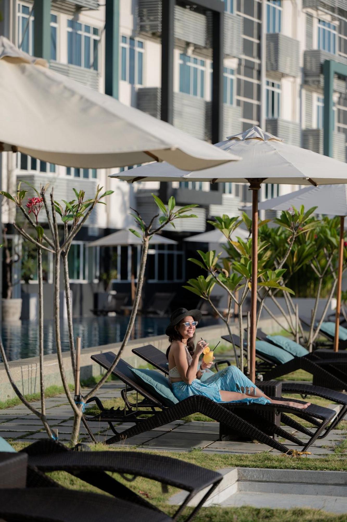 The Bayou Hotel Langkawi Pantai Cenang  Exterior photo