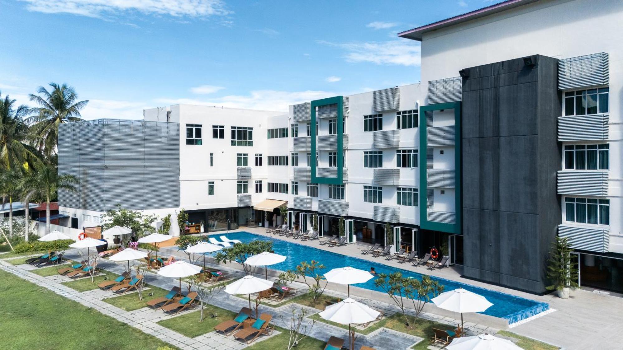 The Bayou Hotel Langkawi Pantai Cenang  Exterior photo